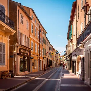  Appartement Nouveau 2+2 Renove Tropez France